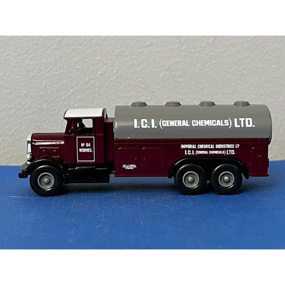 Lledo No 77001 Diecast Model Of A 1937 Scammell Tanker - I.C.I. CHEMICALS LTD - Picture 1 of 9